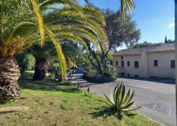 Location Dans Residence Calme, Proche Mer