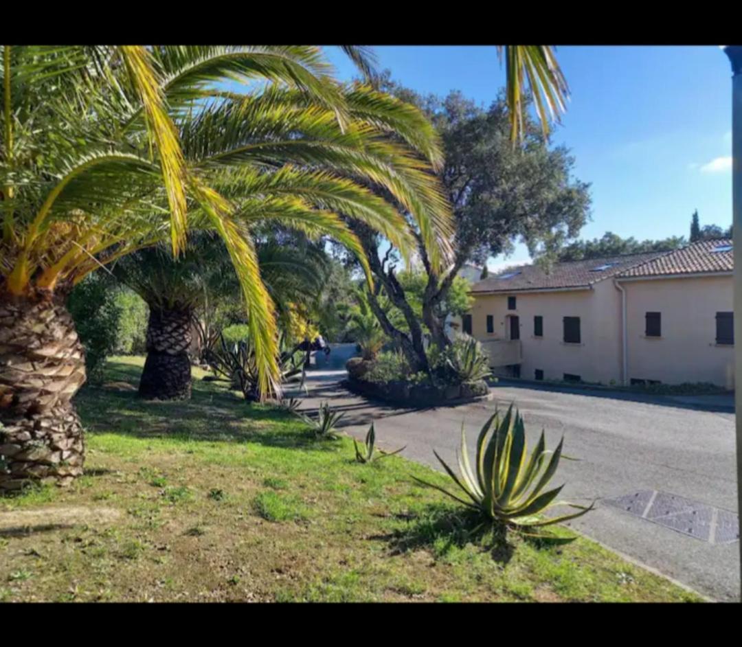 Location Dans Calme, Proche Cavalaire-sur-Mer